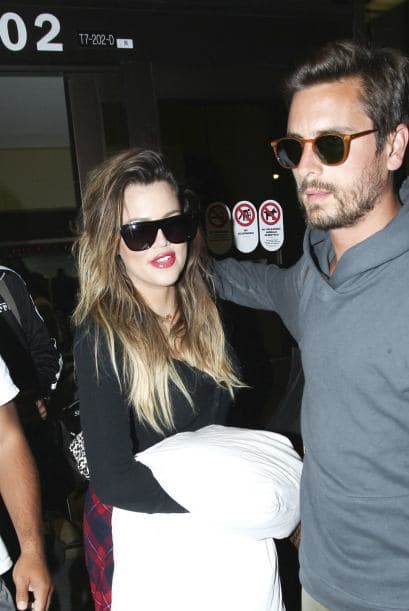 ¿Con quién? Ni más ni menos que con su hermana Khloé y su media hermana Kylie Jenner.