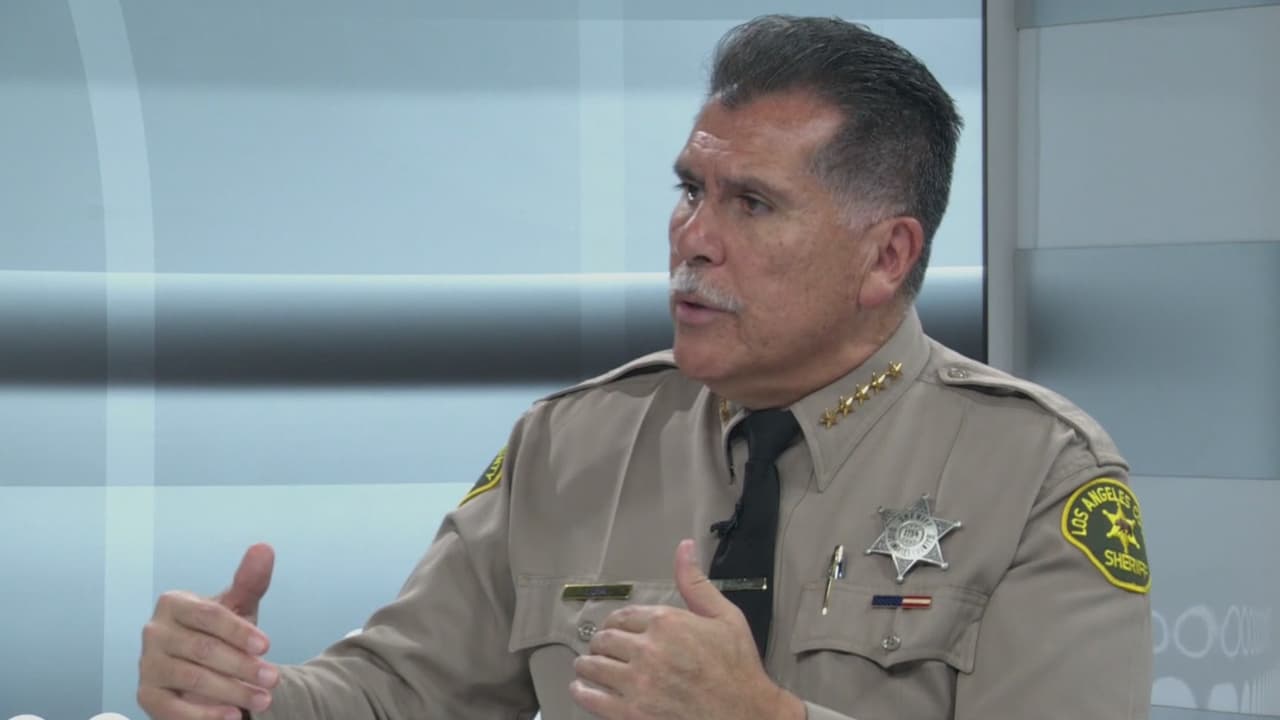 Californianos cuestionan al Departamento de Alguaciles de LA por presunto apoyo a ICE