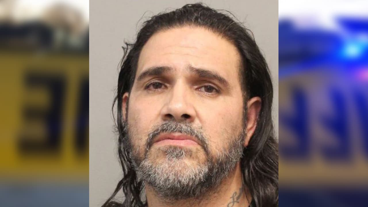 Ramon Varela, de 50 años, cargo por prostitución.