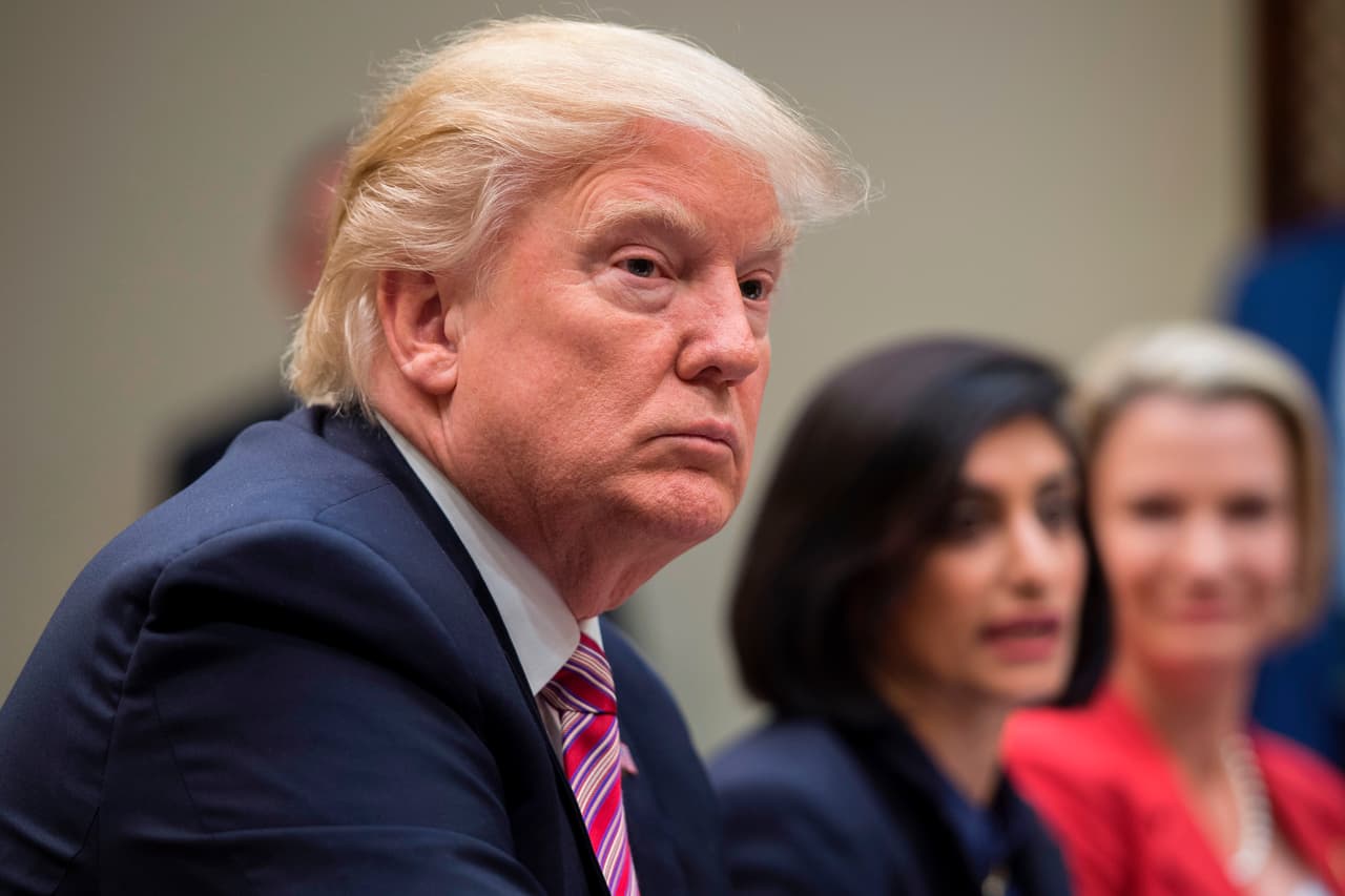 En vilo la continuidad del proyecto de ley con el que Trump quiere sustituir Obamacare 