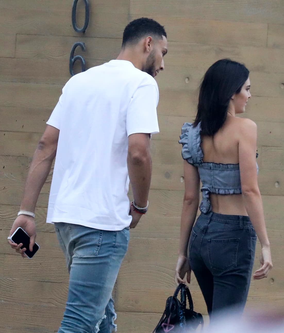 Lo cierto es que lo suyo está viento en popa, tanto así que Kendall se animó a salir en público para cenar con Ben de manera casual y los dos solos.