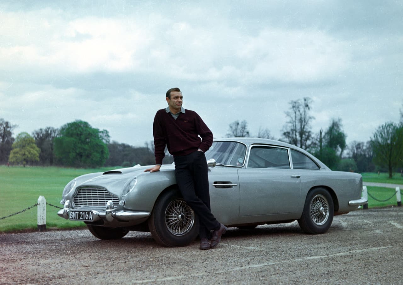 James Bond se hizo sinónimo de los Aston Martin como el usado por Sean Connery.