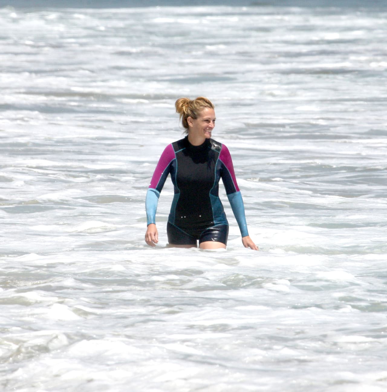 Julia sigue disfrutando del calor de la temporada.