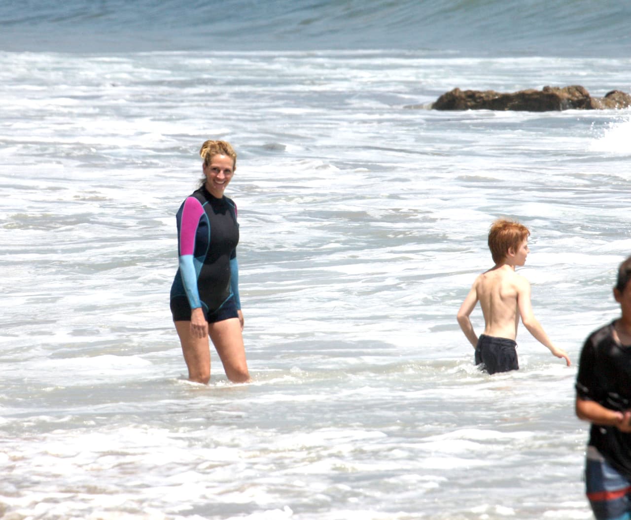 Julia estaba feliz de la vida en el mar.