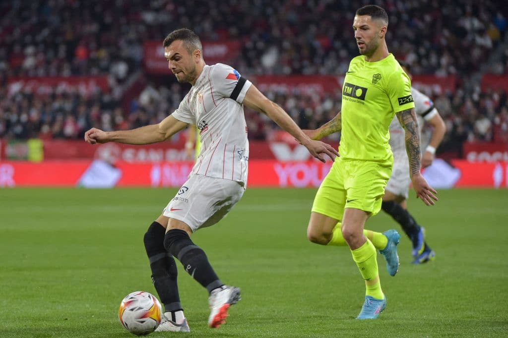 Papu Gómez y Rafa de Mir son los encargados de batir la portería de Edgar Badia para poner el 2-0 definitivo en el marcador y sumar tres importantes unidaes.