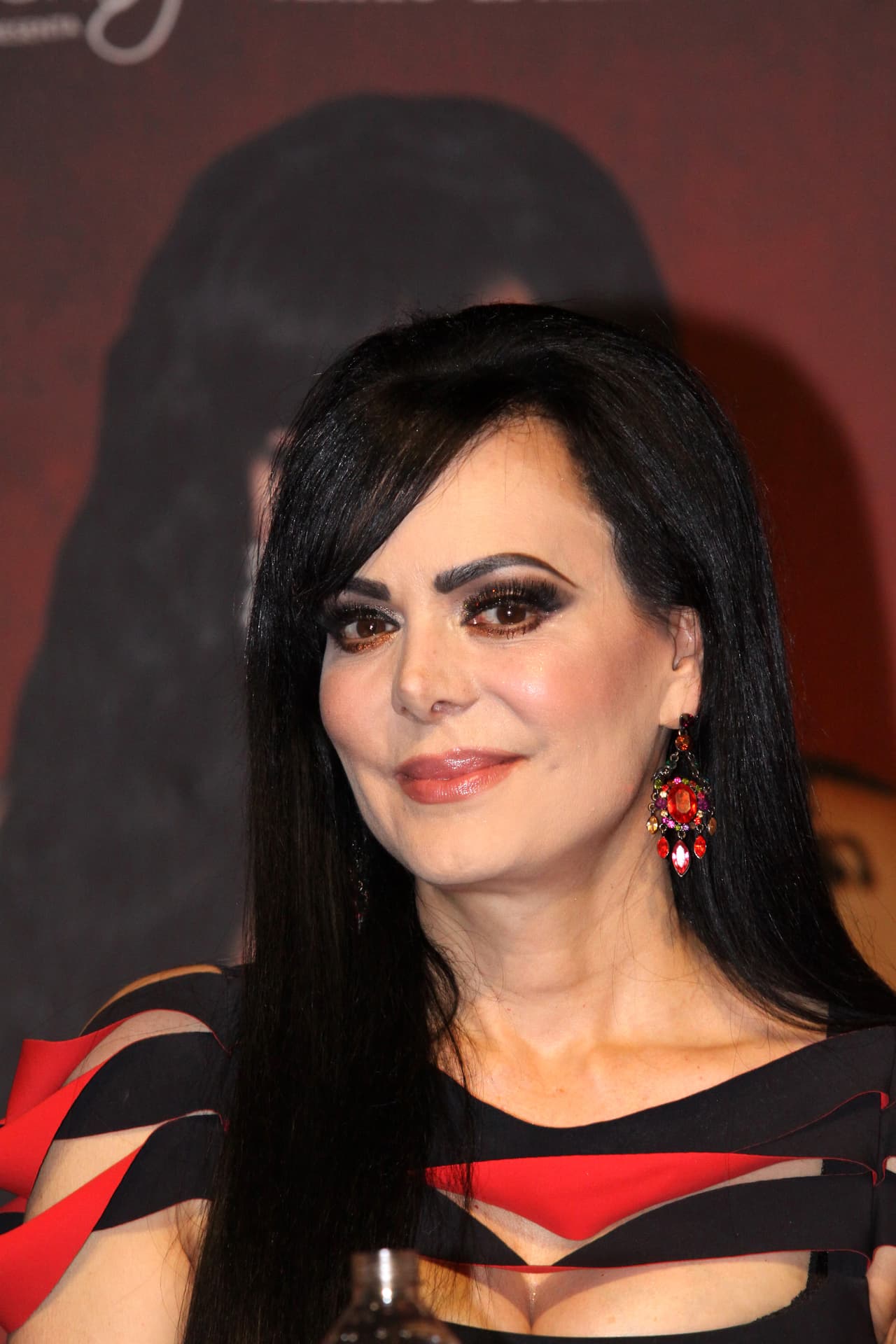<b><a href="https://www.univision.com/temas/maribel-guardia">Maribel Guardia</a></b> dio su postura frente a las acusaciones que
<b><a href="https://www.univision.com/temas/eugenio-derbez">Eugenio Derbez</a></b> ha hecho sobre
<b><a href="https://www.univision.com/temas/victoria-ruffo">Victoria Ruffo,</a></b> en las que se asegura que la actriz fue la causante de que no pudiera convivir con su hijo
<b><a href="https://www.univision.com/temas/jose-eduardo-derbez">José Eduardo</a></b> durante varios años.