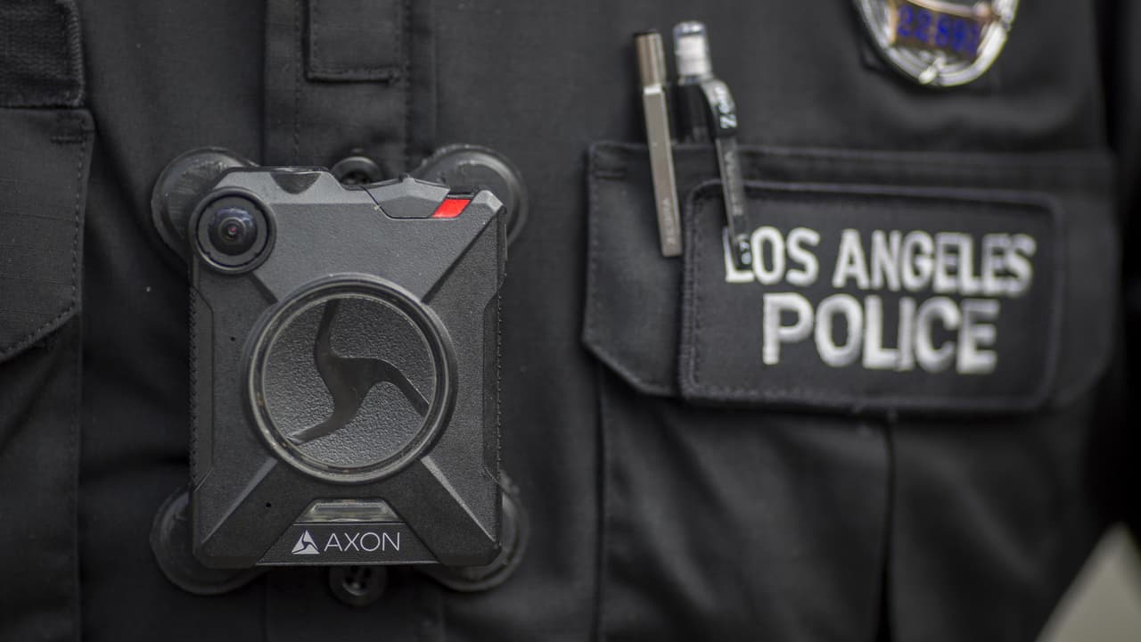 Aprueban más fondos para luchar contra el crimen en el oeste de Los Ángeles: buscan pagar tiempo extra a los policías