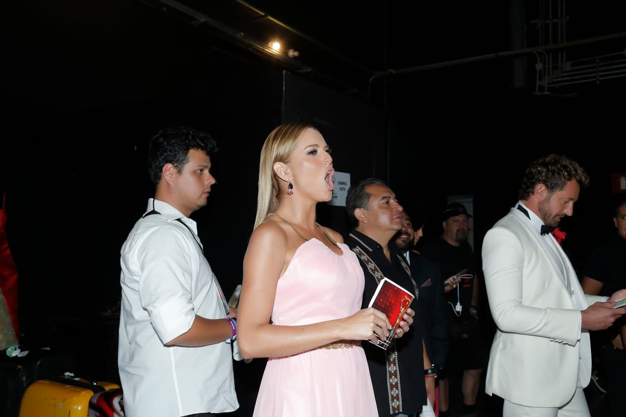 Pero antes... Un grito muy fuerte para liberar la tensión.