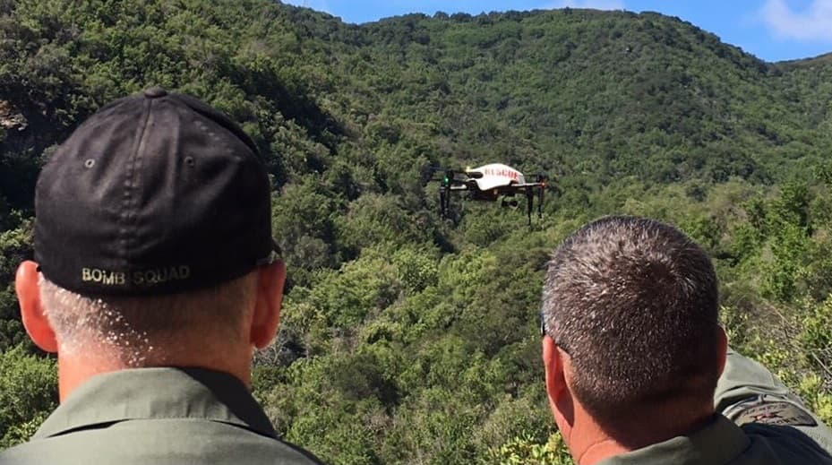 Una de las intensas búsquedas del niño Aramzd Andressian Jr que realizó una unidad especial del Sheriff del condado de Los Ángeles en el lago Cachuma, en Santa Bárbara.
