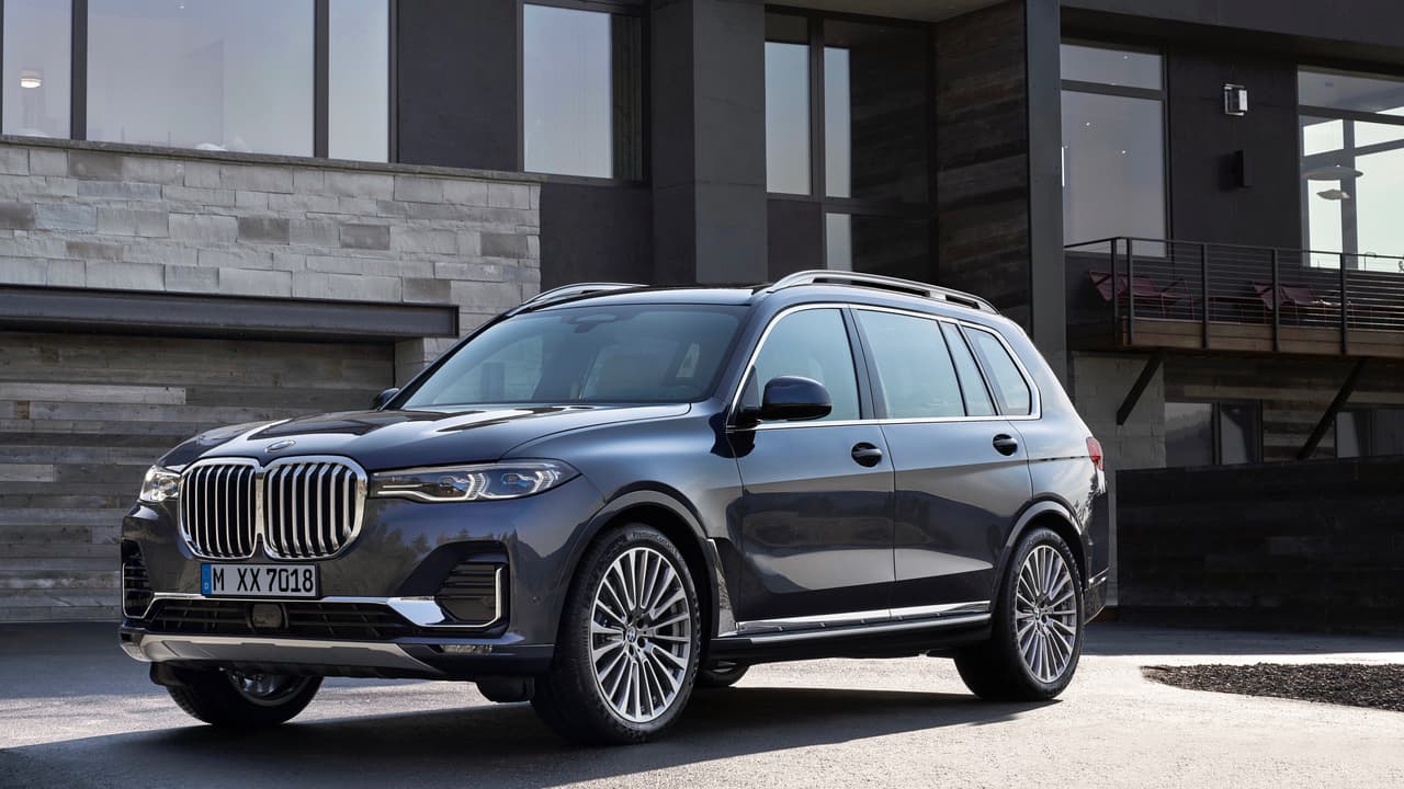 BMW X7 2020.