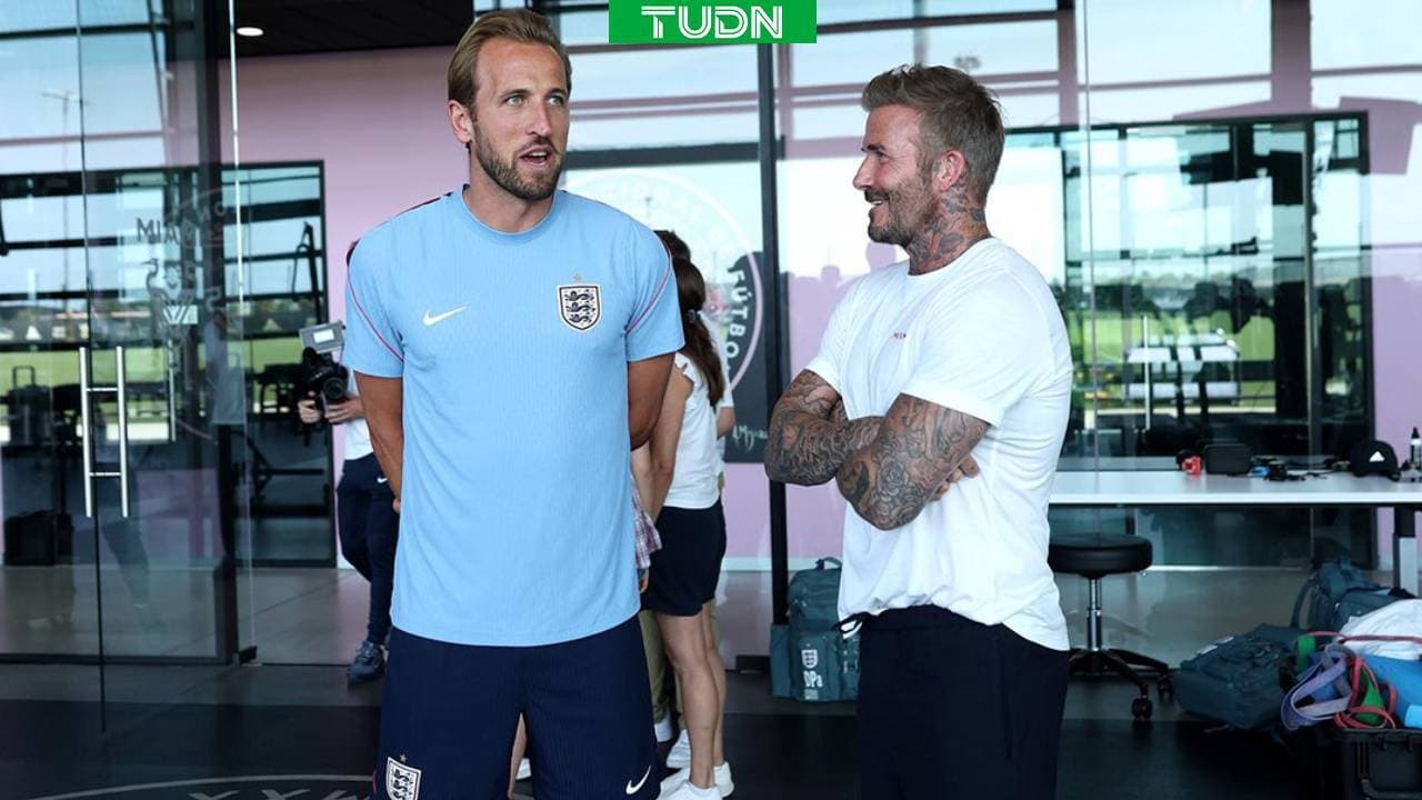 Sir David Beckham acude a la concentración de Inglaterra, previo a cuartos