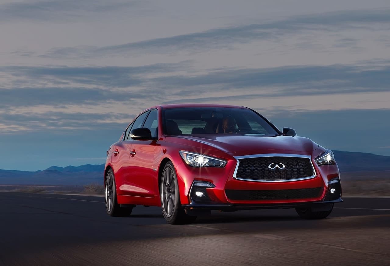<h3 class="cms-H3-H3"><b>7.</b> <b>INFINITI Q50 </b></h3>
<br>
<br>
<b>Precio promedio tras 3 años de uso: </b>$23,140
<br>
<b>Depreciación promedio tras 3 años de uso:</b> 51.8%
<br>
<b>Diferencia de precio con modelo nuevo:</b> $24,843