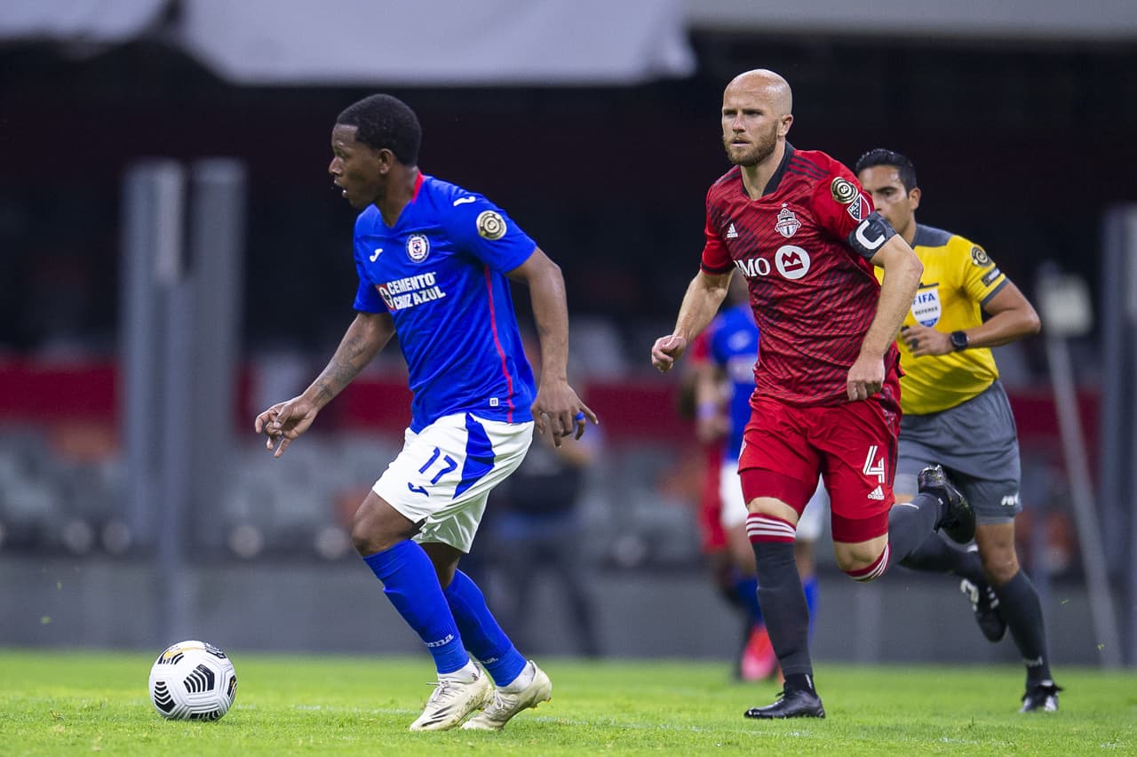 Con un solitario gol de Brayan Angulo, Cruz Azul vulve a vencer a Toronto y con un marcador global de 4-1, son el segundo equipo clasificado a las semifinales.