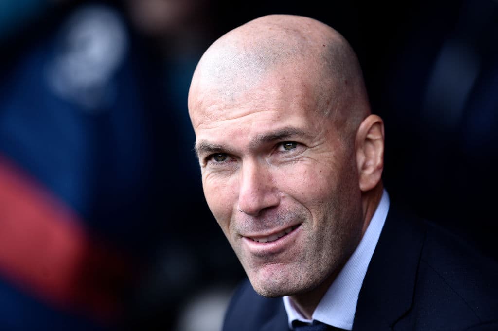 Isco, Sergio Ramos, Lucas Vázques y Jovic dieron la victoria al Real Madrid sobre el Osasuna 4-1. Un acto que llamó la atención fueron las carteras que los fanáticos del Osasuna aventaron al campo como protesta hacia la directiva del club.