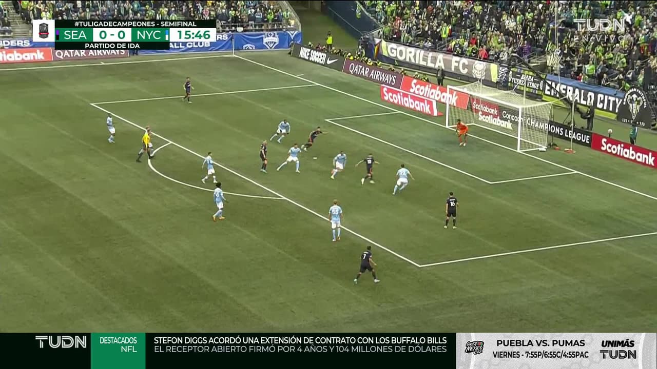 ¡GOL!  anota para Seattle Sounders FC. Albert Rusnák