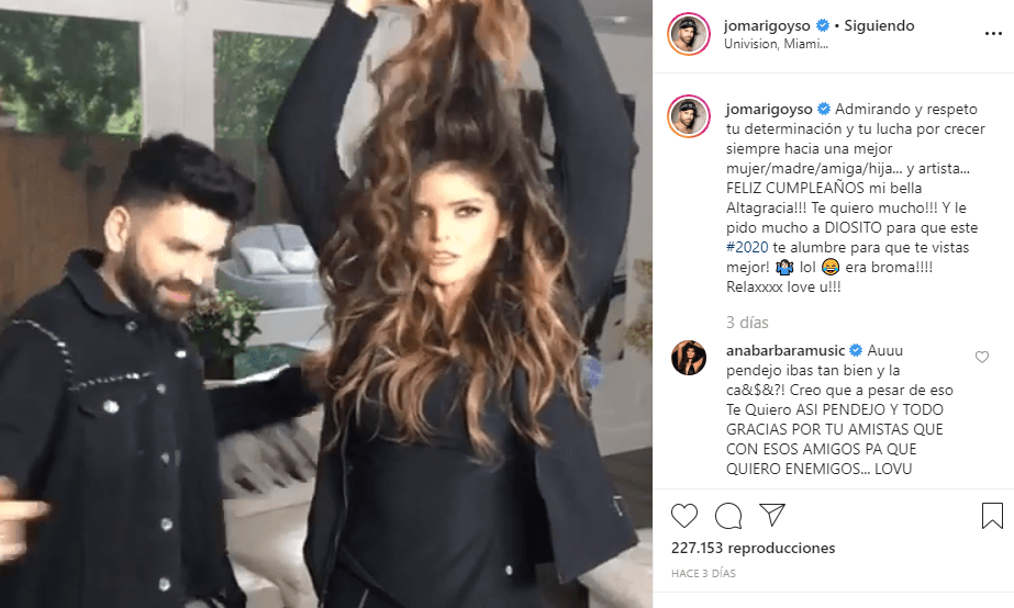 Jomari Goyso felicitó el pasado 10 de enero a Ana Bárbara destacando sus cualidades como “mujer, madre, amiga, hija y artista” y cerró la dedicatoria con un singular mensaje: “Le pido mucho a Diosito para que este 2020 te alumbre para que te vistas mejor, ¡Era broma! Relájate, te quiero”.