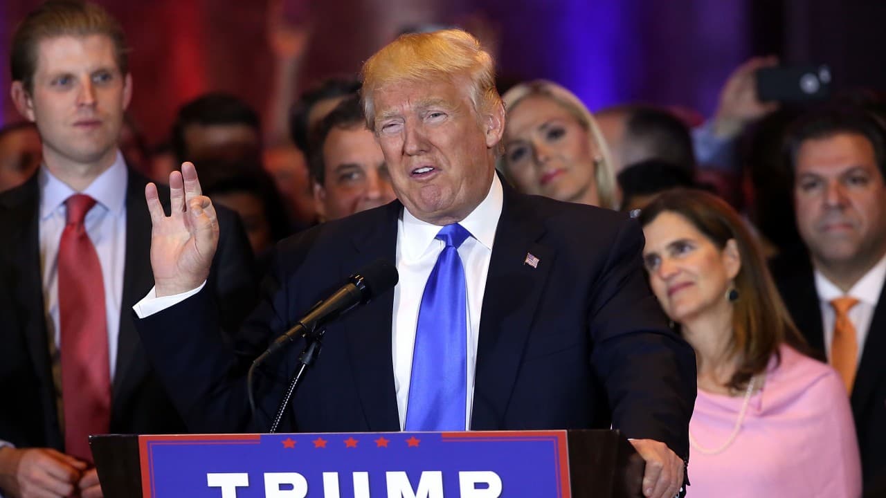 Trump se declara "virtual nominado republicano" tras arrasar en el supermartes del Noreste