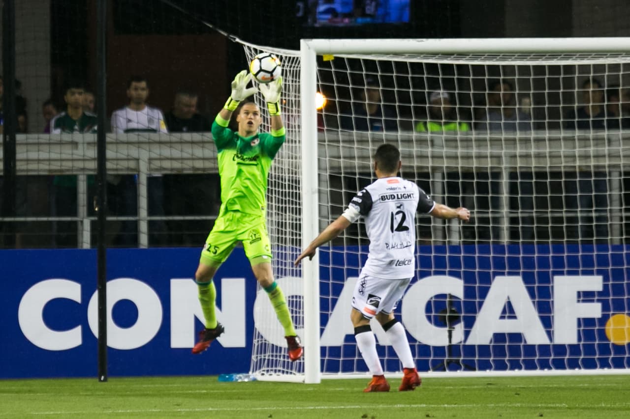 Lajud era exigido, pero respondía bien bajo el arco de los Xolos.