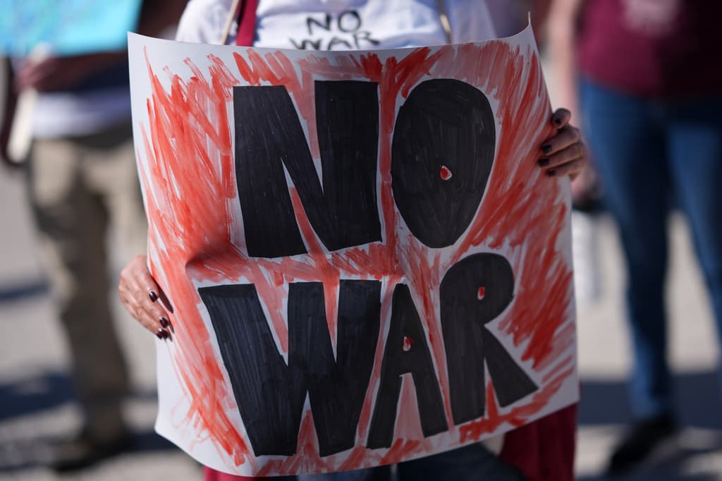 Orlando se suma a “No Kings” con miles que rechazan políticas migratorias y guerra