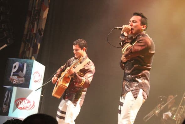 La Trakalosa de Monterrey prendió la fiesta del VIP Tour de Premios Juventud la noche del jueves en el House of Blues ¡Nos dejaron borrachos de amor por ellos!