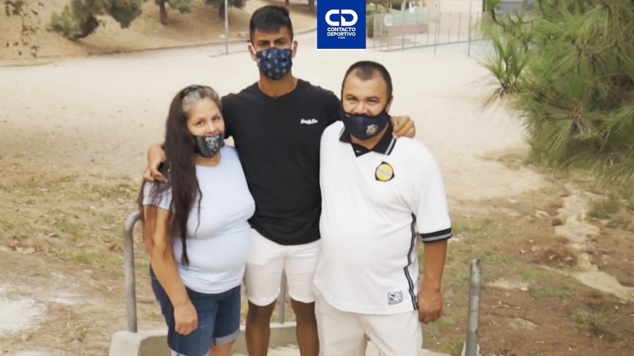 Efraín Álvarez revela que tiene un cariño especial por Chivas