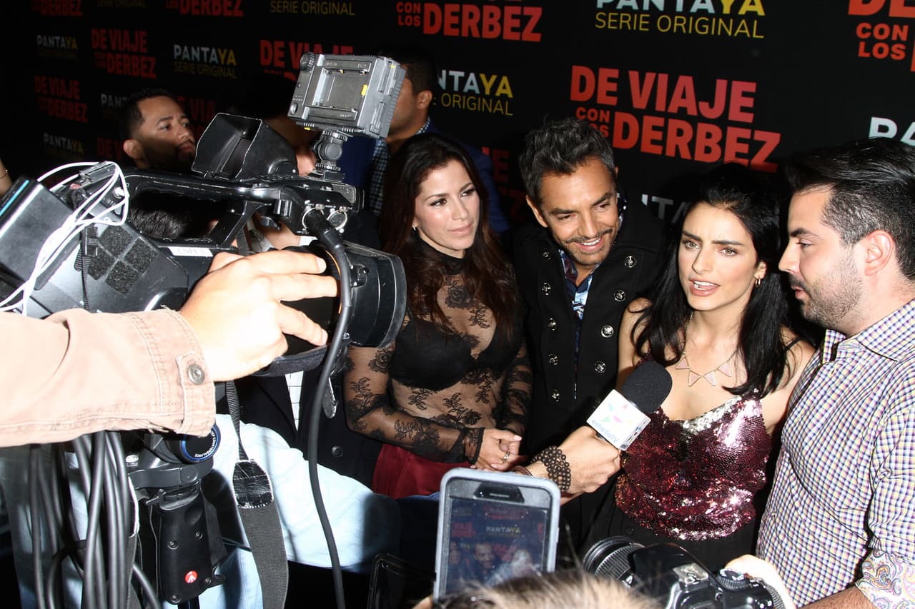 “Fue cuando estábamos en el viaje de la familia, pero si nos metieron al hammam a todos encuerados, ¿tú crees? Qué mal está eso”, dijo en entrevista con el reportero 
<a href="https://www.facebook.com/edendorantesoficial/videos/3062724990410391/?__xts__%5B0%5D=68.ARCozVu884ipgxeOWEHpHHUuTa3I6TO7ERcS62-Bgrm_Ae0RinfAZELVs9skOncgSysC4iXWdIST2BAzK_HA6FlSrY6ucUHGwaRB2cSppIq6HiZC9kQWD7zD1GOQuVxDkWvTer4UiS0eakQgMrL-WGZMEXhPA-fLzwZKQXw1RDlJzktLEhJvR_HQqelOKoEVtITw9JInwiD5wOOGeLBMPAV-t2WjMsSt4ma5lrEJquME0-SanftX04JDfIBJO0dITCCEZeThA4v7omlW3WU3ZTxApg4dUCUclj6MvOCklerywXYNGx5MksQBM-pKGCNIMuYMqNAr9uuLdnmtf06qoJqgVv2z6kH47WWKZCRG&__tn__=-R" target="_blank">Edén Dorantes</a> este jueves 29 de noviembre.
<br>