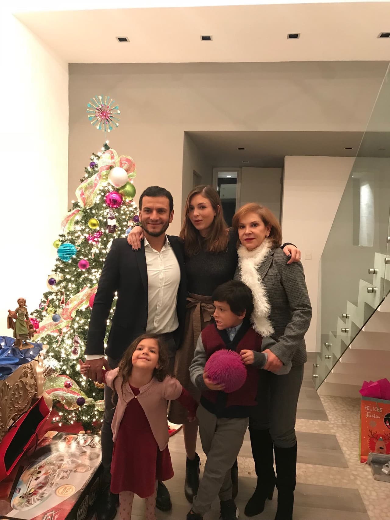 Ana Bertha Espín, mejor conocida como Lorena Rivers, disfrutó al máximo la compañía de sus seres queridos.