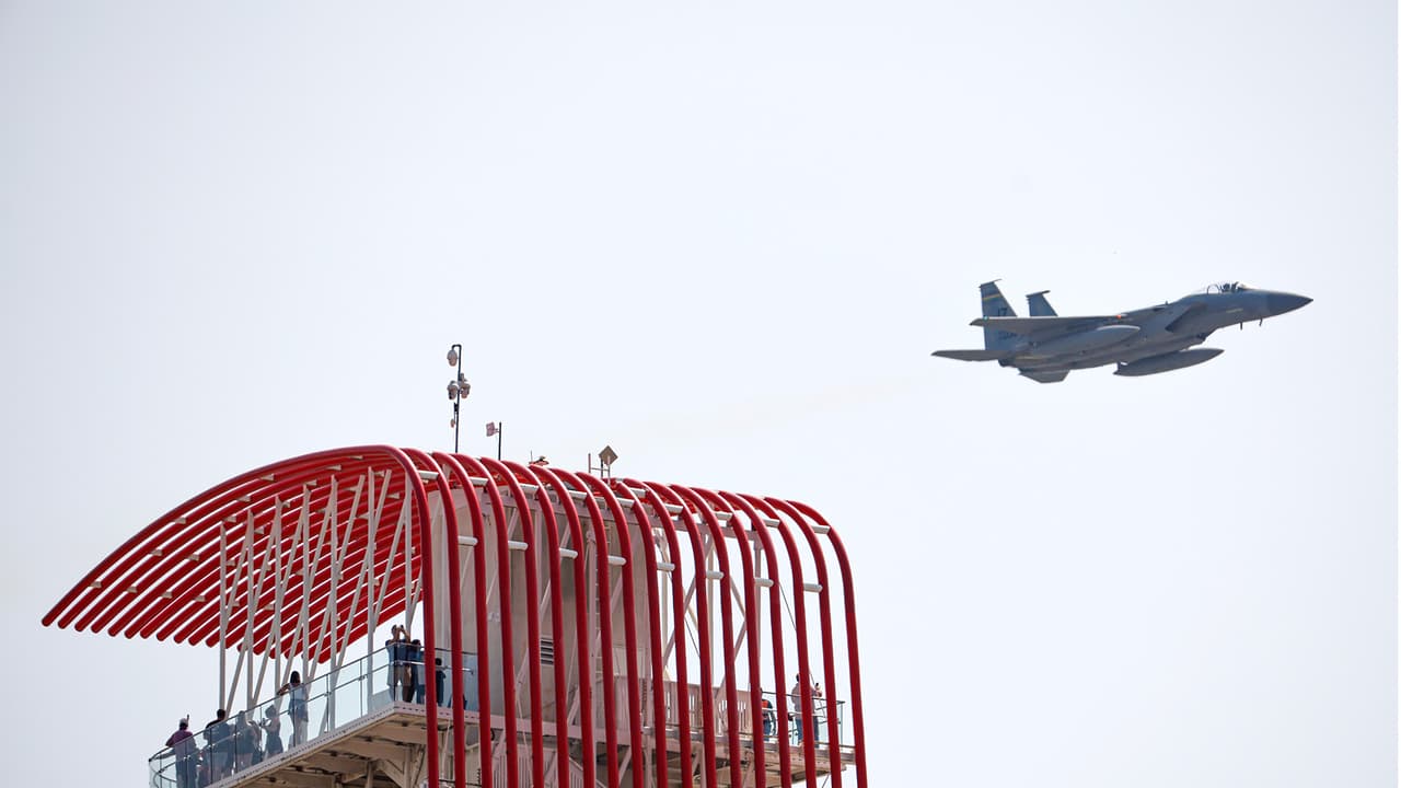 Avión de combate intercepta un globo volando a gran altitud sobre Utah