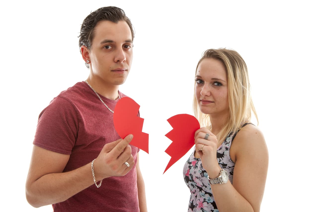 En cuanto a tu vida sentimental, Tigre, no te atormentes por un amor del pasado que ahora parece haberse escapado de tus manos ni tampoco te dejes llevar por pensamientos negativos a la hora de la reconciliación. Estás entrando en una etapa de crecimiento emocional en tu vida.