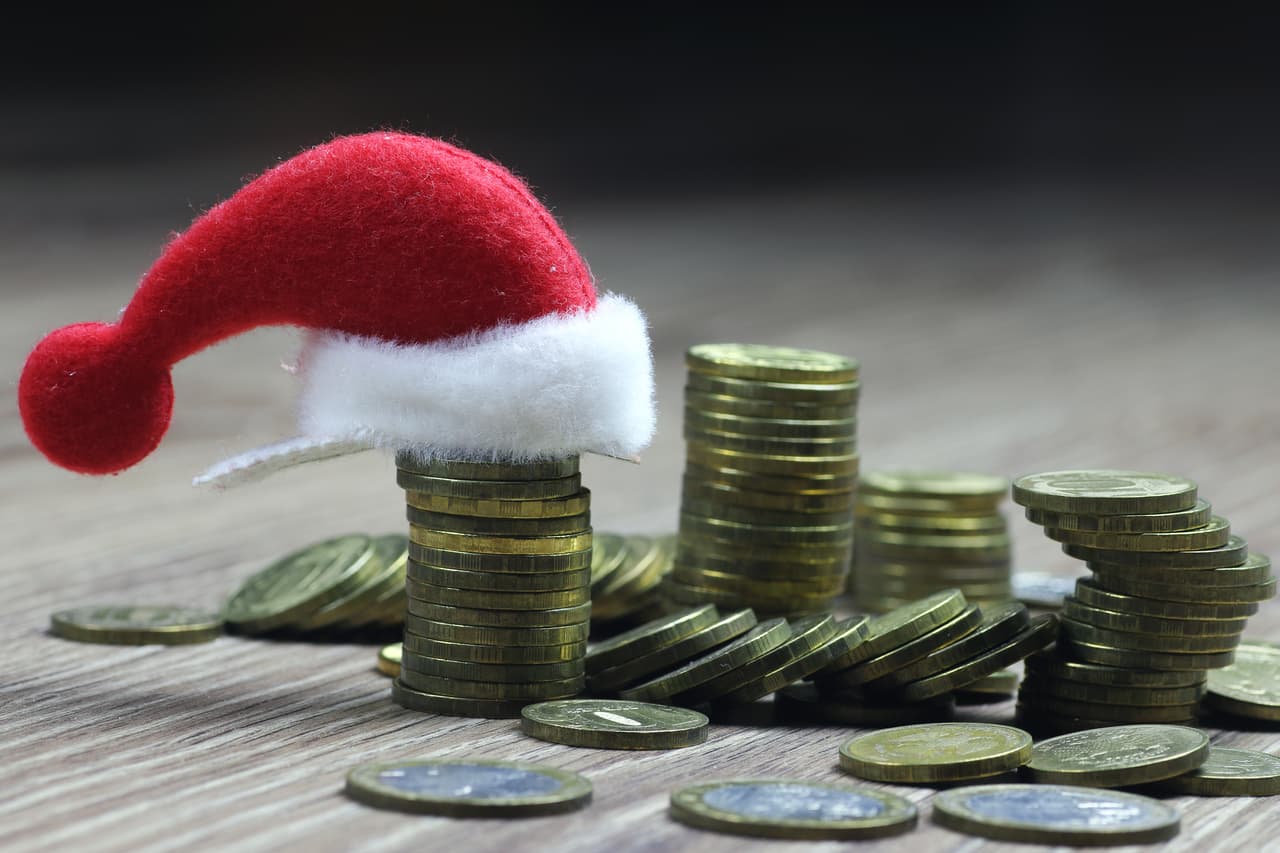 Coloca el acento en la colaboración económica porque la pelota no está ahora en tu terreno y deberás actuar con astucia y sentido común para evitar que una firma sin consultar a expertos, te coloque en una situación financiera comprometedora.