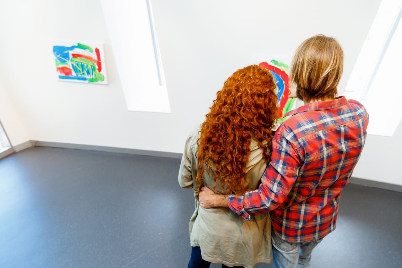 Oportunidades que debes aprovechar este mes: Una excursión o invitación a asistir a un teatro, concierto, exposición o actividad cultural que no solamente será muy gratificante, sino que puede convertirse en el lugar de encuentro para otras personas, muy interesantes.