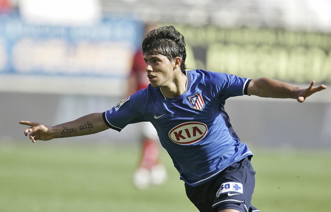 El argentino Sergio 'Kun' Agüero (Atlético de Madrid) fue elegido Golden Boy en 2007 por encima de Messi y Fábregas.