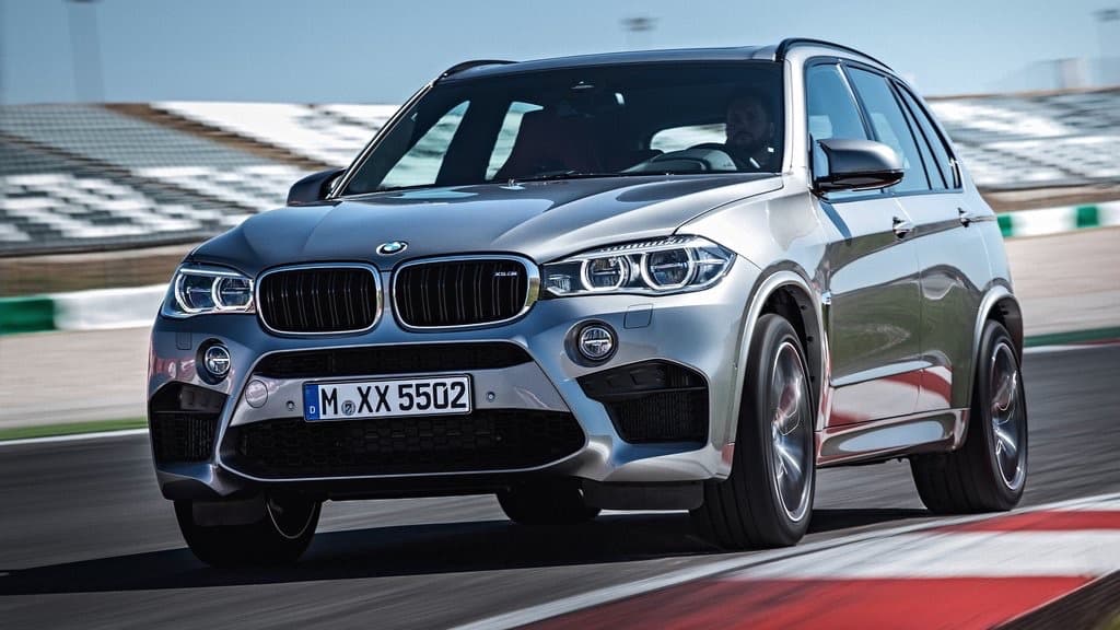 <b>BMW X5:</b> La decana de las camionetas SUV de BMW es otro de los productos construidos en Spartansburg, Carolina del Sur. Todas las BME X5 vendidas en las Americas y Europa occidental son exportadas desde Estados Unidos.