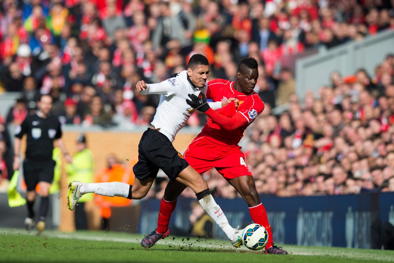 Fue al Liverpool y no pasó nada. Anduvo en Francia y también se apagó. Regresó a Italia, al Brescia, el equipo de su ciudad y le dieron la capitanía pero tampoco ha ocurrido mucho.