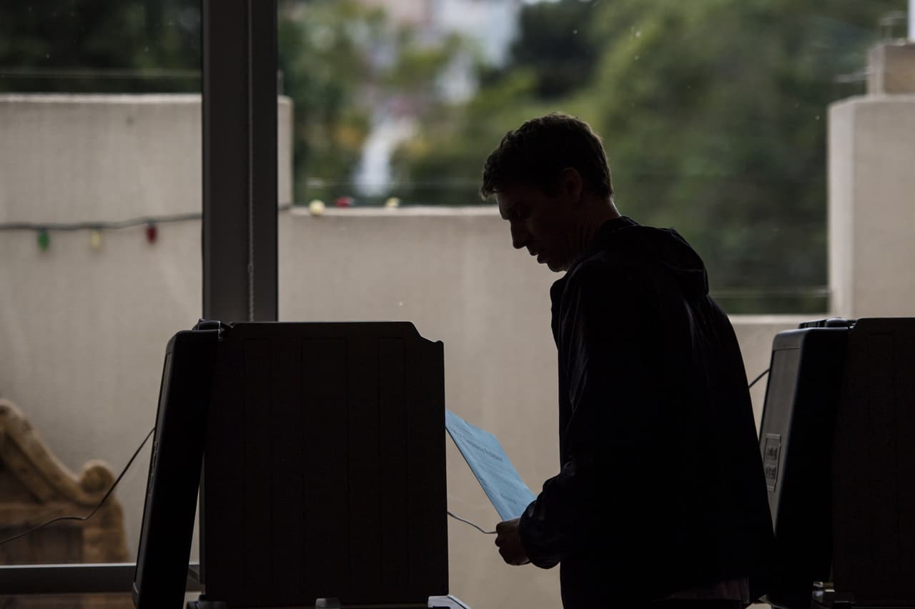 Ordenador portátil y unidades USB robadas de almacén de máquinas electorales de Filadelfia