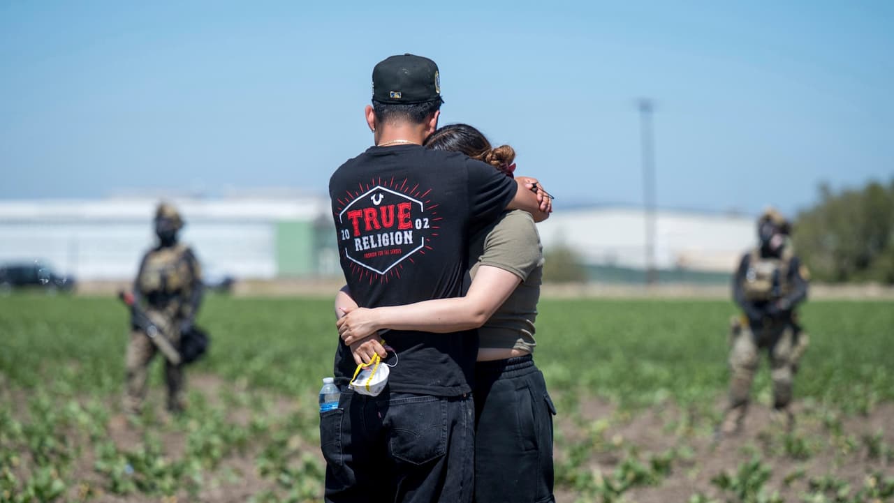 “Nos detuvieron como 10 horas”: trabajadores agrícolas narran lo vivido durante redada migratoria en Camarillo