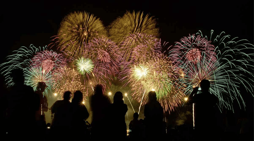 Los fuegos artificiales en San Antonio son ilegales, pero no hay consecuencia para quienes los usan 