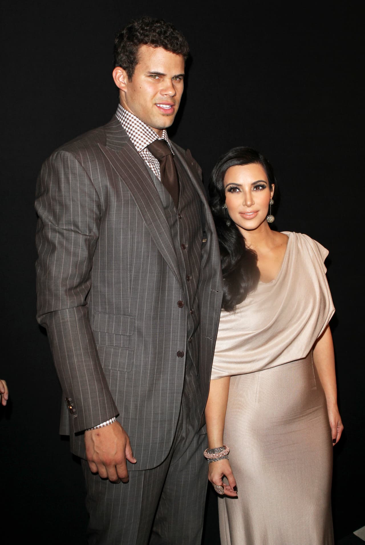 La plática del fallido matrimonio se dio en la reunión de la mediática familia en el show de Andy Cohen, donde las hermanas también recordaron anécdotas de 'Keeping up with the Kardashians'.
<br>