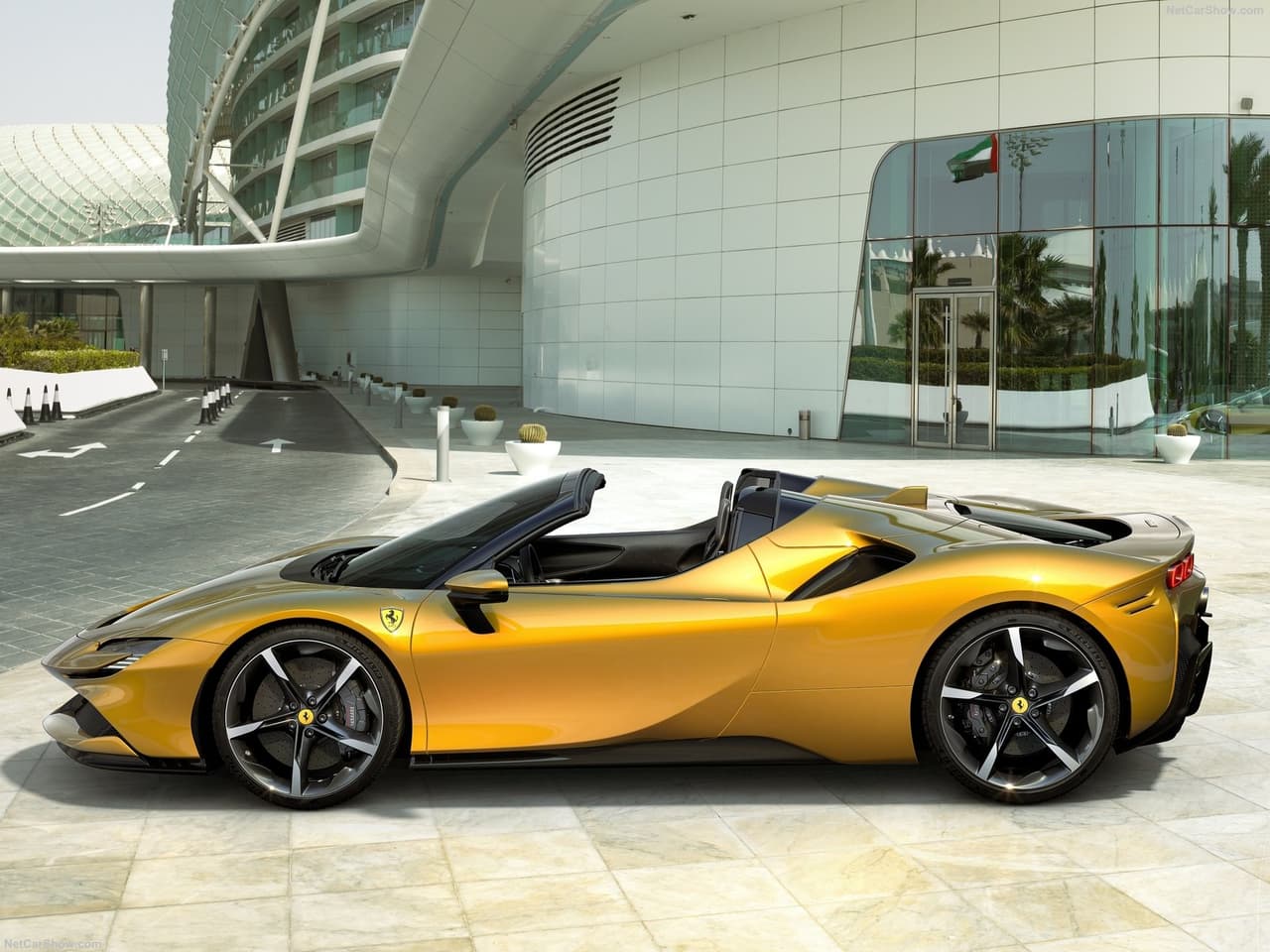 Zlatan Ibrahimovic se regala un Ferrari de 986 HP con motivo de su cumpleaños 40