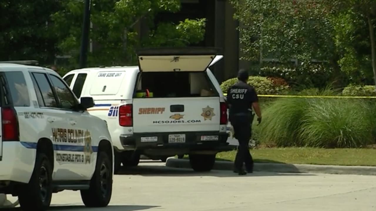 El padre de un niño de 5 años de Texas que murió después de que su madre 
<a href="https://www.univision.com/local/houston-kxln/texas-estado-muertes-ninos-olvidados-auto-fotos" target="_blank">lo olvidara</a> en un automóvil durante dos o tres horas no desea que su exesposa sea acusada penalmente por el incidente.