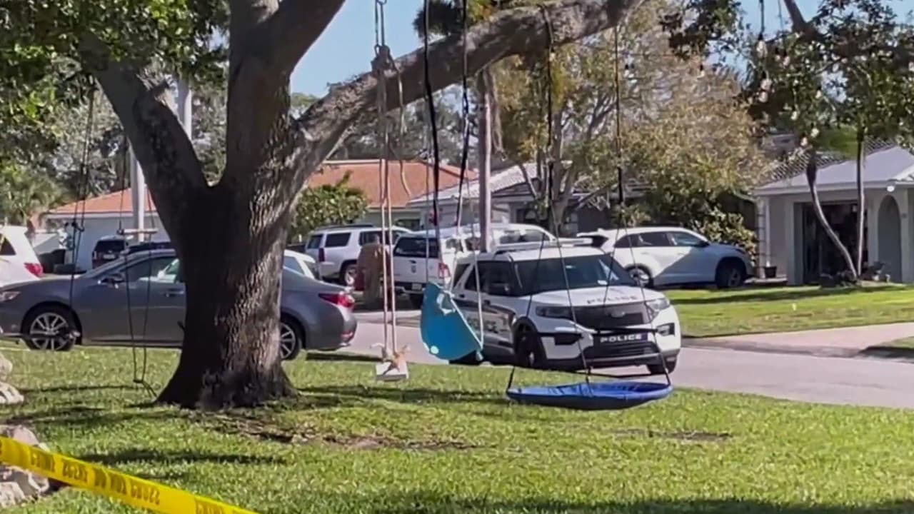 Madre enfrenta cargos por la muerte de su hijo de 4 años, hallado por su hermana adolescente