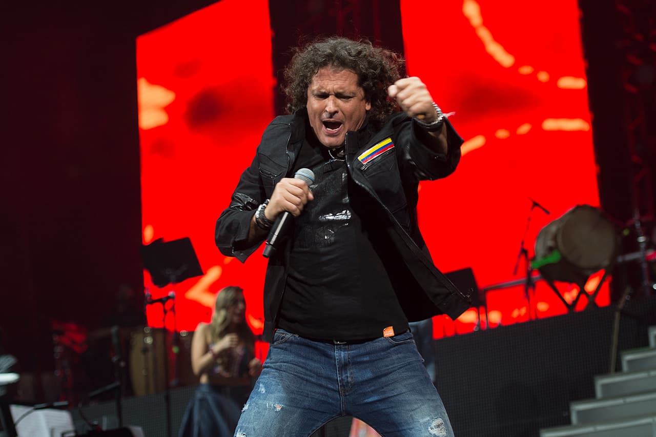 Segundos después de la equivocación, Carlos corrigió el error.