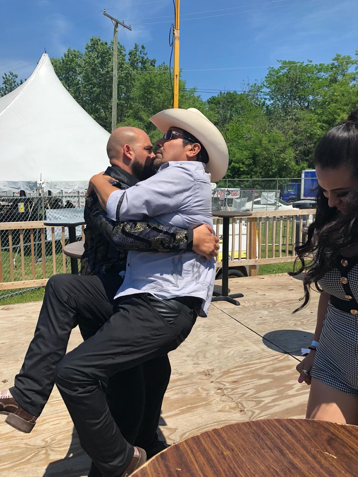 Y como siempre, El Pelón y El Feo haciendo de las suyas.