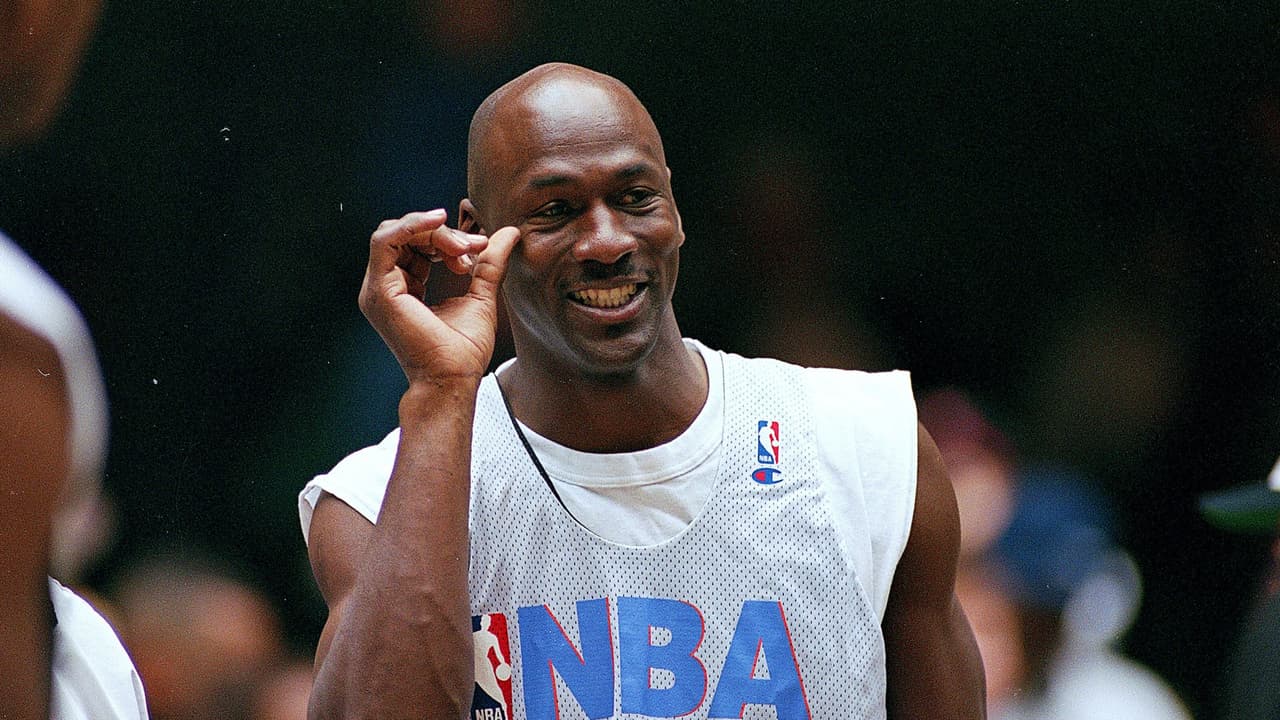 Jordan encabeza top 25 de atletas mejor pagados de la historia