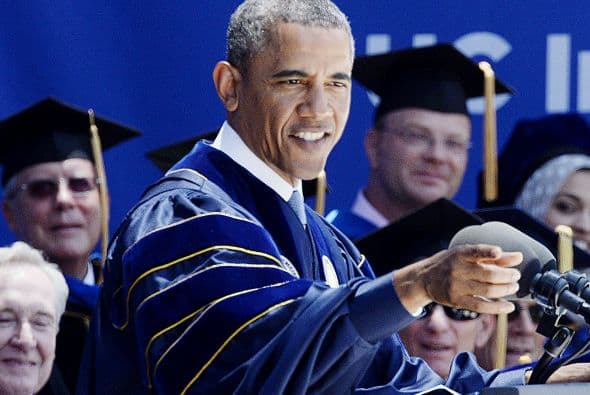 Con gran ánimo trató de que los jóvenes sintieran empatía con él.