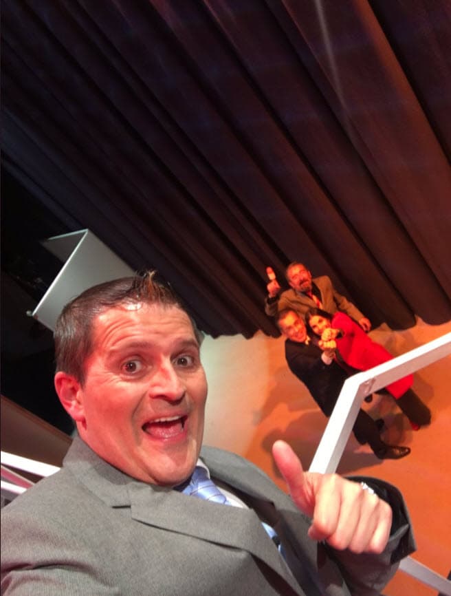 Sobre esta nueva versión
<b><a href="http://www.univision.com/programas/novelas/de-betty-la-fea-a-mujer-despampanante-asi-es-ana-maria-orozco-fotos">Ana María Orozco</a></b> confesó en entrevista con el portal
<a href="https://www.infobae.com/teleshow/infoshow/">'Teleshow'</a>, que está muy contenta : "Es un regalo para el público, para todos los seguidores de 'Betty' y para nosotros mismos. Es una oportunidad muy linda de retomar algo que significó tanto para todos".