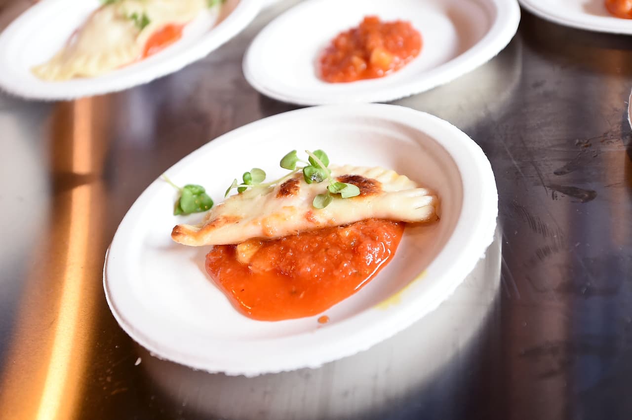 <b>El pierogi</b>. Pensilvania tiene raíces polacas, que dotan al estado de alimentos tan deliciosos como el pierogi. Esta deliciosa bola de masa rellena está hecha con masa sin levadura y, a menudo, viene con una abundante cucharada de crema agria.