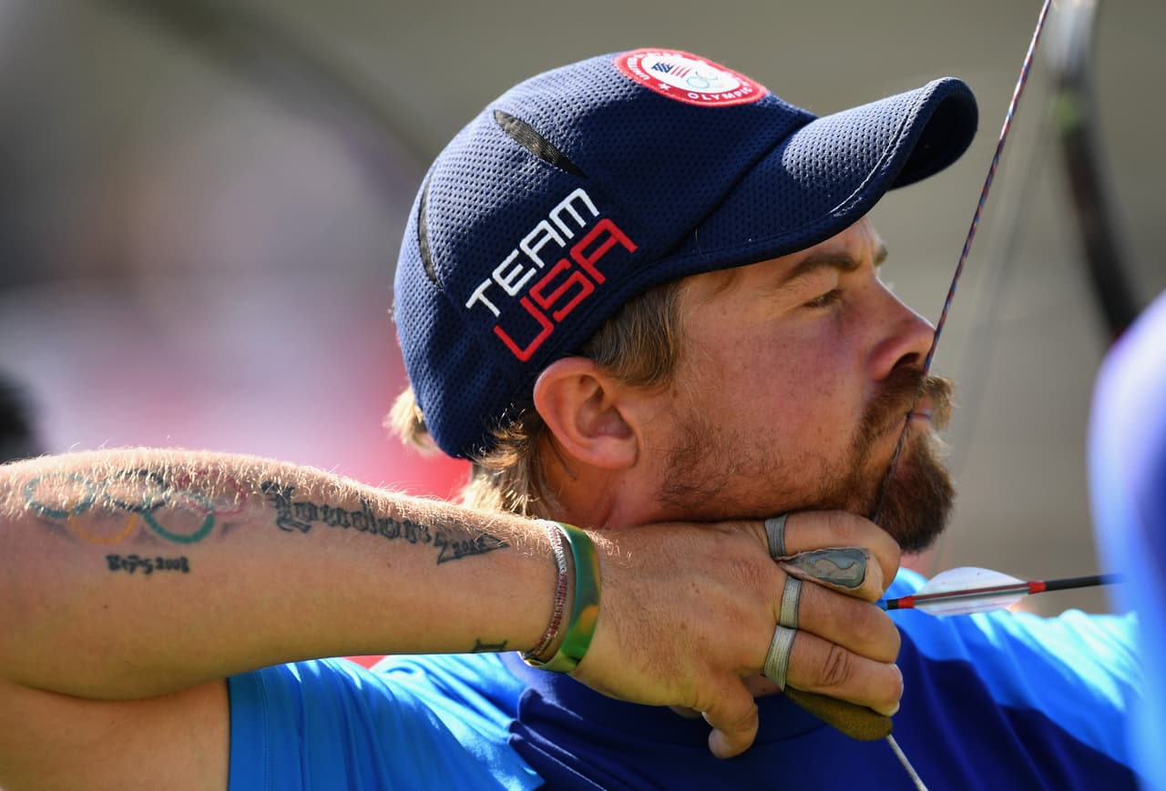 El estadounidense Brady Ellison (690) y el italiano David Pasqualucci (685) presentaron su candidatura a luchar por las medallas y a discutir la dictadura asiática impuesta este día por Woojin.