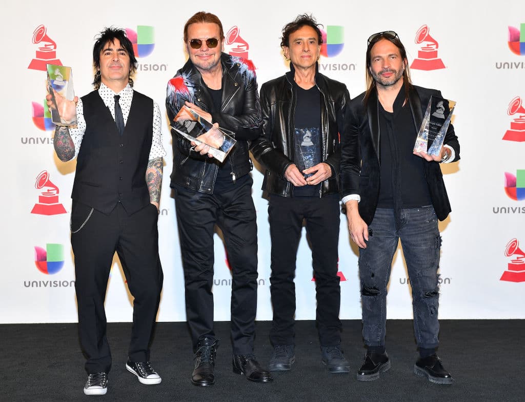 El 15 de noviembre de 2018 la legendaria agrupación de rock en español Maná se llevó un reconocimiento especial como
<a href="https://www.univision.com/especiales/latin-grammy/en-fotos-el-vibrante-y-emotivo-tributo-a-mana-persona-del-ano-de-latin-grammy-2018-fotos">Persona del Año</a> en la más reciente entrega de los Latin GRAMMY donde interpretaron un popurrí con algunos de sus éxitos.