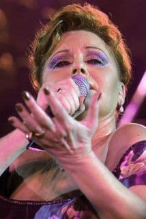 Tras la muerte de 
<b><a href="http://www.univision.com/shows/primer-impacto/sacamos-del-baul-de-los-recuerdos-una-entrevista-con-rocio-durcal-en-la-que-habla-de-juan-gabriel-video">Rocío Dúrcal</a></b>, 
<b>Antonio Morales Junior (su viudo) y sus tres hijos comenzaron una pelea en los juzgados</b> por la herencia de la cantante.